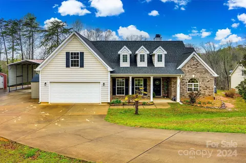 2692 Gradys Ground Dr, Mcconnells, SC 29726