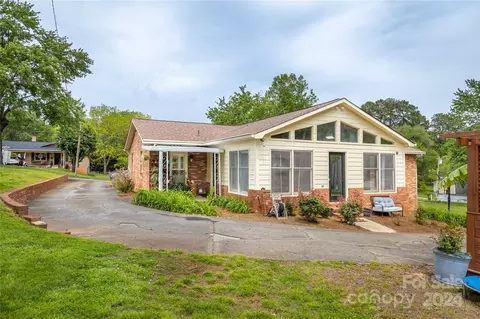 112 Pine St, Morganton, NC 28655 photo 22
