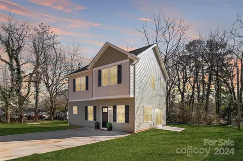 5601 Torrence St, Charlotte, NC 28269