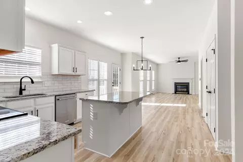 818 Circle Trace Rd, Monroe, NC 28110 photo 9