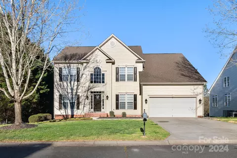 818 Circle Trace Rd, Monroe, NC 28110