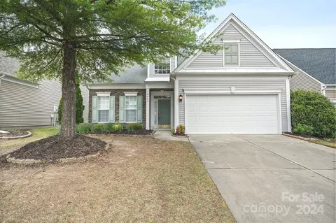 8433 Darcy Hopkins Dr, Charlotte, NC 28277