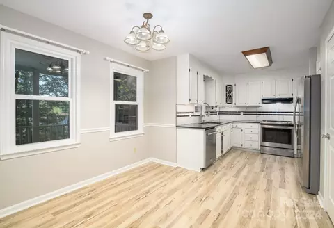 6541 Willowbottom Rd, Hickory, NC 28602 photo 16