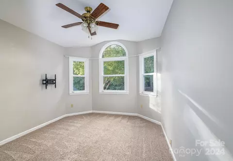 6541 Willowbottom Rd, Hickory, NC 28602 photo 29