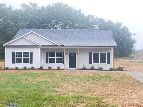 140 Lester Hicks Cir, Pageland, SC 28728