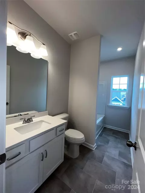 Bath - 6239 Acacia Pl, Midland, NC 28107 photo 3 of 3