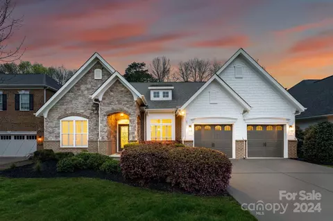 3316 Carmel Rd, Charlotte, NC 28226