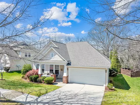 8815 Beaver Creek Dr, Charlotte, NC 28269