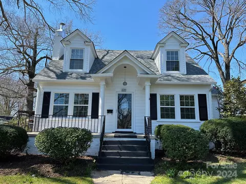 520 Kentwood St, Lenoir, NC 28645