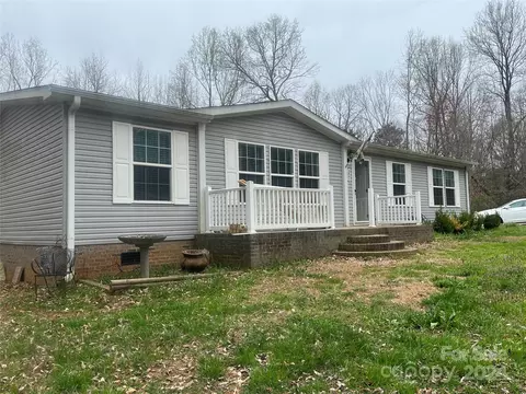321 Hoyles Creek Rd, Dallas, NC 28034