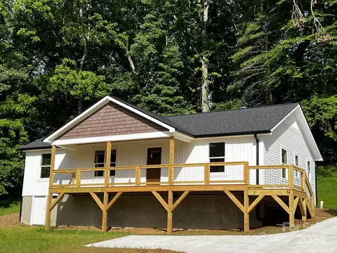 32 Garland Ball Dr, Alexander, NC 28701
