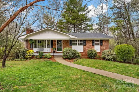 8 Forest Ln, Asheville, NC 28805