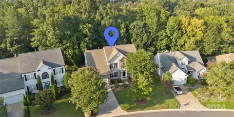1029 Pepperwood Pl, Lake Wylie, SC 29710