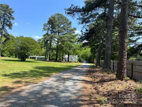 2416 Secrest Shortcut Rd, Monroe, NC 28110