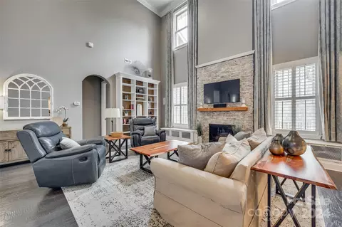 Living - 620 Pomegranate Pl, Fort Mill, SC 29708 photo 1 of 5