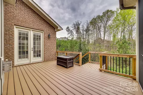 Exterior - 620 Pomegranate Pl, Fort Mill, SC 29708 photo 3 of 10