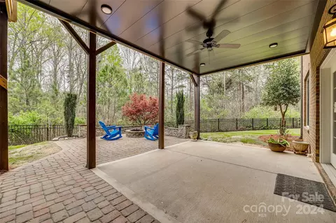 Exterior - 620 Pomegranate Pl, Fort Mill, SC 29708 photo 5 of 10
