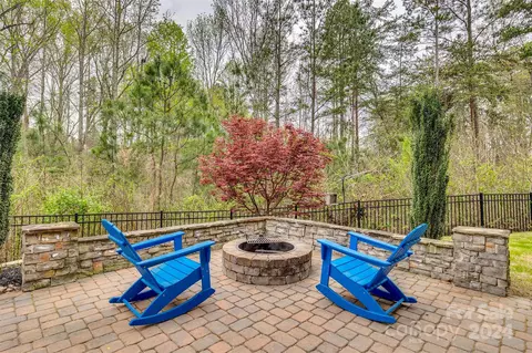 Exterior - 620 Pomegranate Pl, Fort Mill, SC 29708 photo 4 of 10