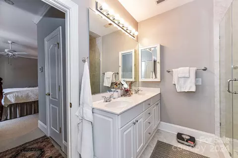 Bath - 175 Harper Lee St, Davidson, NC 28036 photo 2 of 5