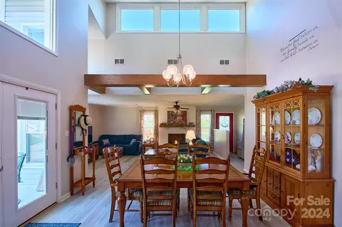 Dining - 2313 E Nc 10 Hwy, Conover, NC 28613 photo 2 of 6