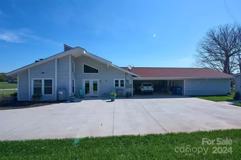 Exterior - 2313 E Nc 10 Hwy, Conover, NC 28613 photo 5 of 11