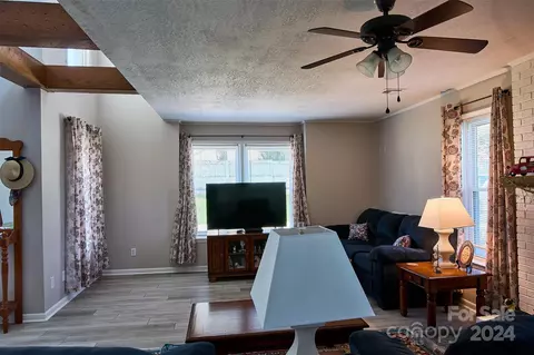Living - 2313 E Nc 10 Hwy, Conover, NC 28613 photo 1 of 3