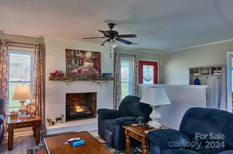 Living - 2313 E Nc 10 Hwy, Conover, NC 28613 photo 2 of 3