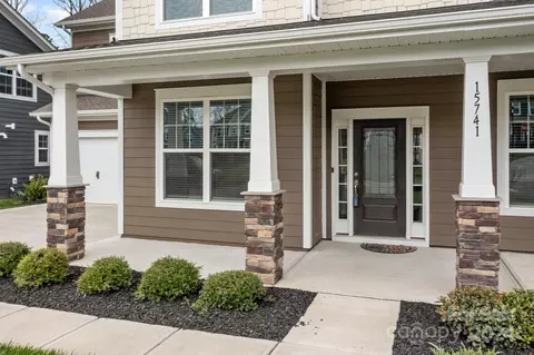 Exterior - 15741 Queens Trail Dr, Davidson, NC 28036 photo 6 of 13
