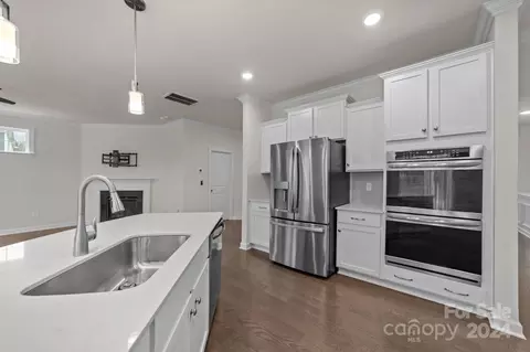 Kitchen - 15741 Queens Trail Dr, Davidson, NC 28036 photo 5 of 8