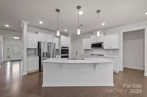 Kitchen - 15741 Queens Trail Dr, Davidson, NC 28036 photo 1 of 8