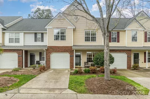 11824 Kevin Henry Pl, Charlotte, NC 28277