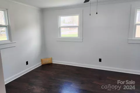 203 9th Sw St SW, Conover, NC 28613 photo 15