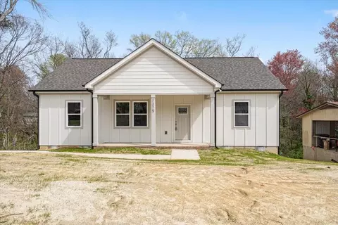 1215 Suncrest Ave, Statesville, NC 28677