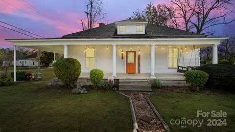 113 Salem St, Heath Springs, SC 29058