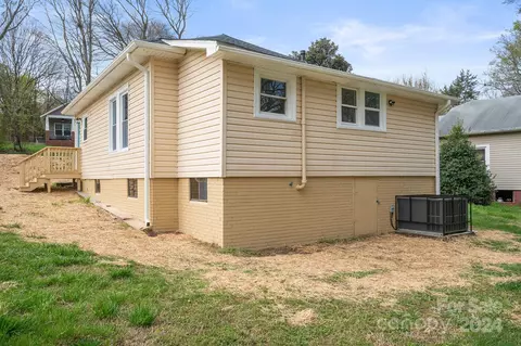 Exterior - 810 Oval St, Kannapolis, NC 28081 photo 3 of 6