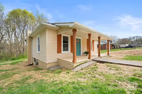 Exterior - 810 Oval St, Kannapolis, NC 28081 photo 2 of 6