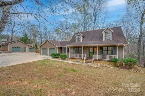 158 Mallard Dr, Columbus, NC 28722