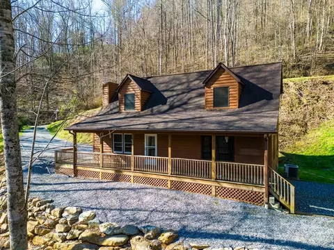 Other - 346 Wyoming Dr, Sylva, NC 28779 photo 2 of 8