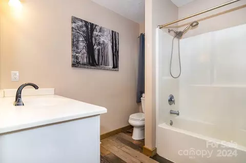 Bath - 346 Wyoming Dr, Sylva, NC 28779 photo 1 of 4