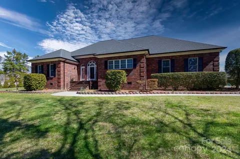 5300 Somerset Ln, Harrisburg, NC 28075