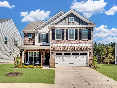 4038 Clapton Dr, Lancaster, SC 29720