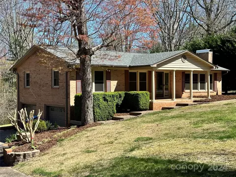3191 Holly Hills Cir, Valdese, NC 28690