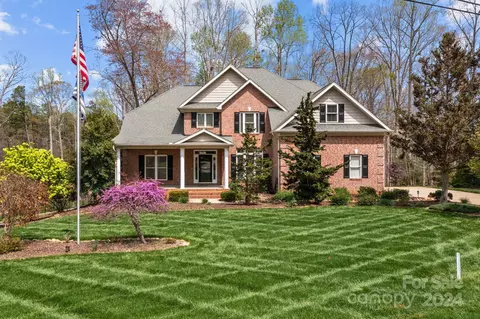 153 Kenway Loop, Mooresville, NC 28117