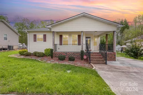 672 Magnolia Crossing Nw Cir NW, Concord, NC 28027