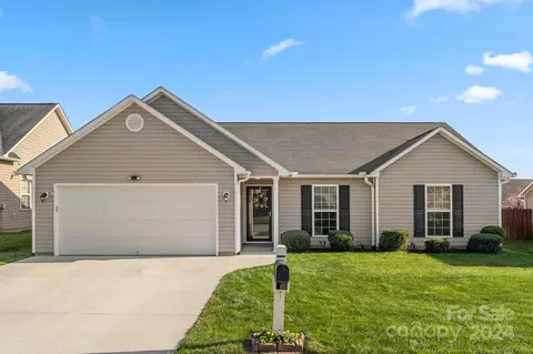 290 Swift Creek Rd, Fletcher, NC 28732