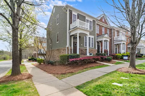 926 Lyndley Dr, Fort Mill, SC 29708