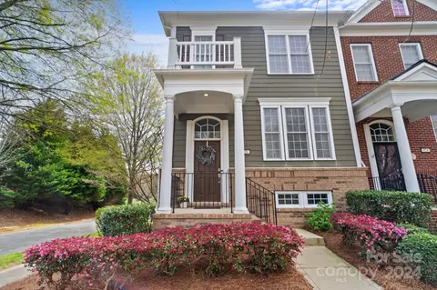 Exterior - 926 Lyndley Dr, Fort Mill, SC 29708 photo 2 of 7