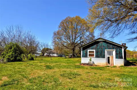 Exterior - 5713 Griffith Rd, Monroe, NC 28112 photo 11 of 13