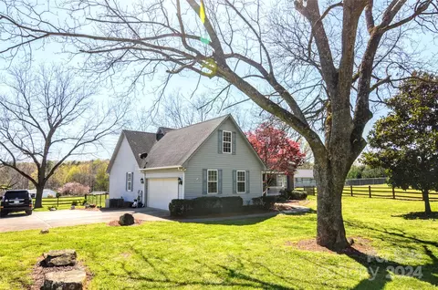 Exterior - 5713 Griffith Rd, Monroe, NC 28112 photo 6 of 13