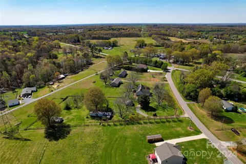 View/Area - 5713 Griffith Rd, Monroe, NC 28112 photo 3 of 4
